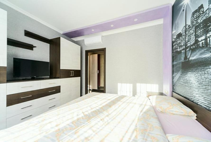 2 Rooms 75M2 Center Of Obolon Near River Side Киев Екстериор снимка